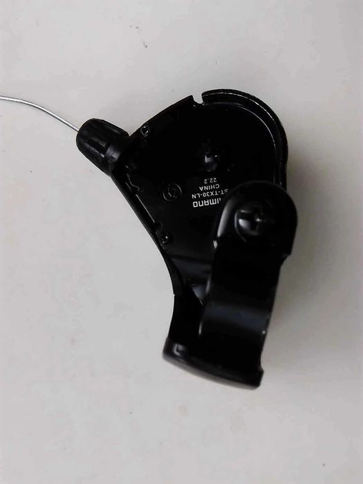 Манетки переключения скоростей на велосипед Shimano ST-TX30-LN 3/7