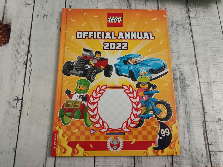 Дитяча книга англійською Lego Official Annual 2022