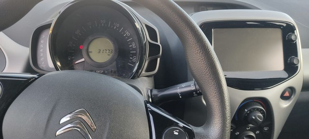 Citroën C1 preto metalizado