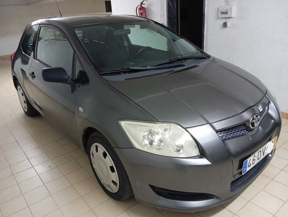 Toyota Auris Comercial