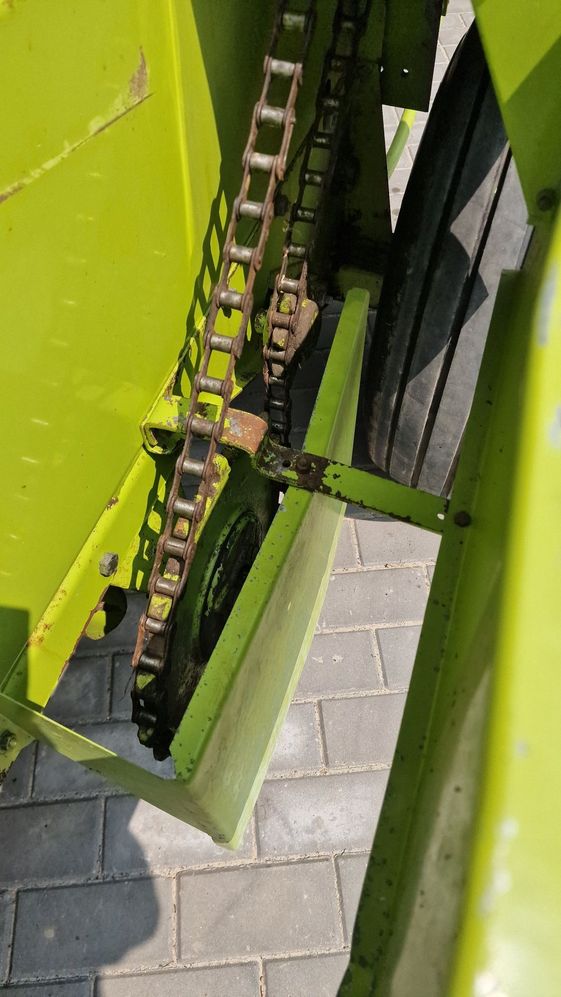 Прес-Підбирач Claas Markant 41