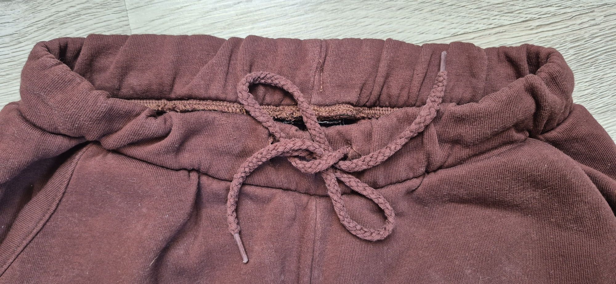 Spodnie dresowe Asos, r. 36 petite c. brązowe