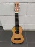 Guitalele em estado praticamente novo