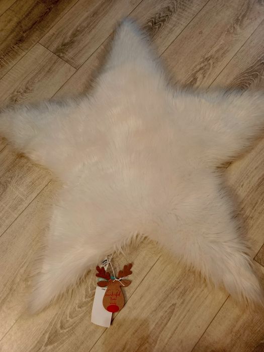 Dywanik biały gwiazda Sinsay