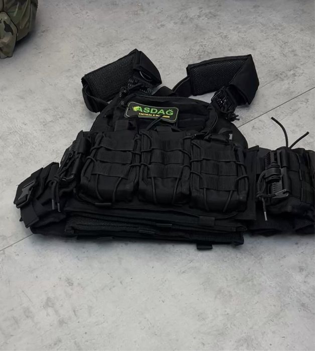 Плитоноска чорна з підсумками 7шт