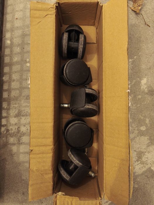 Kompet kółek do krzesła biurowego