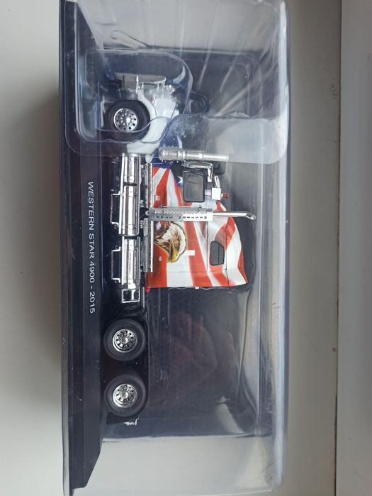 Модель Western Star 2015 - 1:43