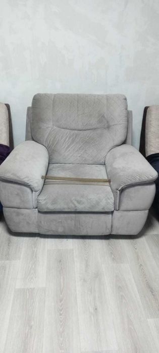 Кресло качалка мягкое