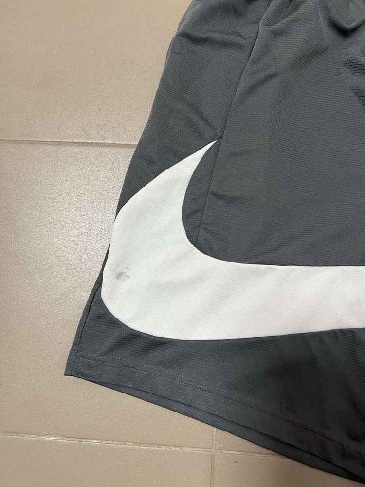 Шорти Nike Big Swoosh Logo