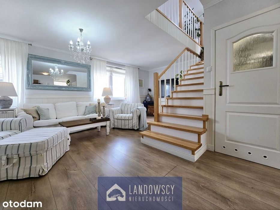 Dwupoziomowy apartament w pełni umeblowany