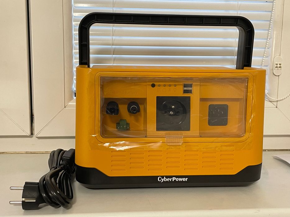 Продам за 15000 грн CyberPower — гибридную заряд.станцию 300 ВА/240 Вт