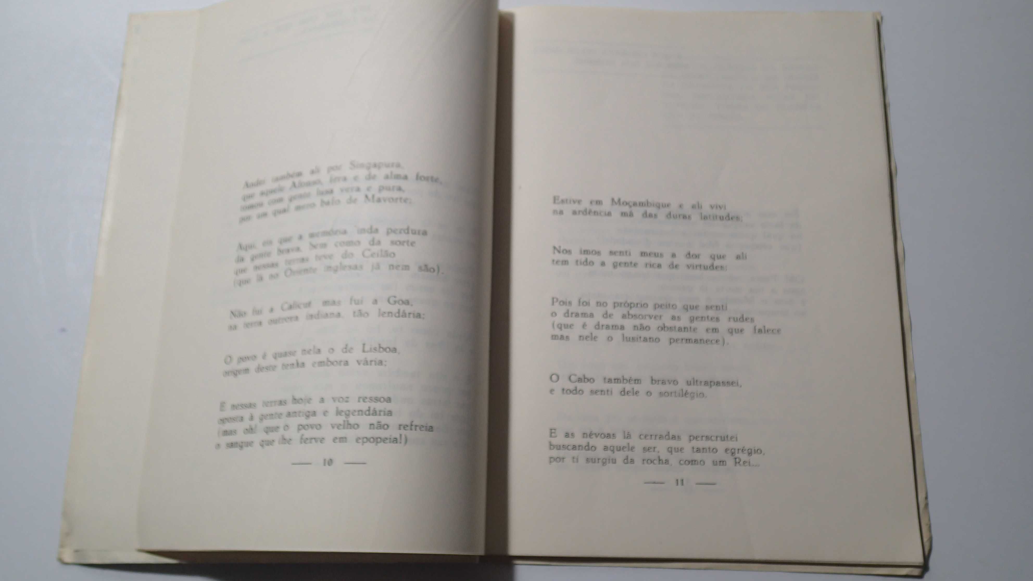 Pequeno Livro de poemas Nacionalistas