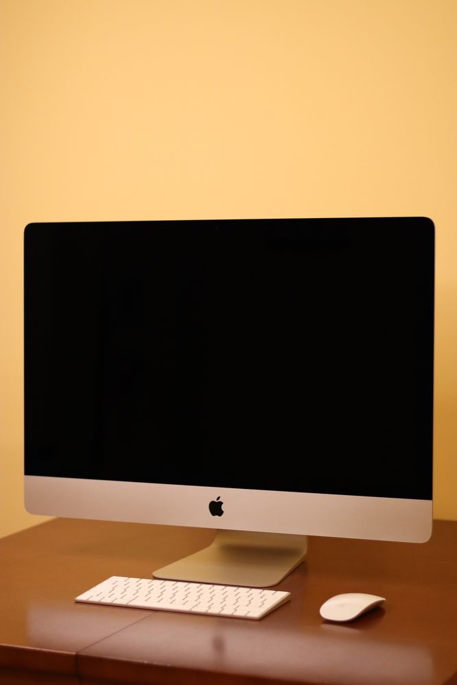 iMac 27 5K 2020 i5 8gb/256gb Radeon 5300