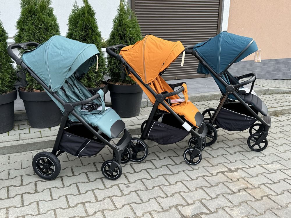 Коляска прогулочная CARRELLO Bravo CRL-8512PU BF