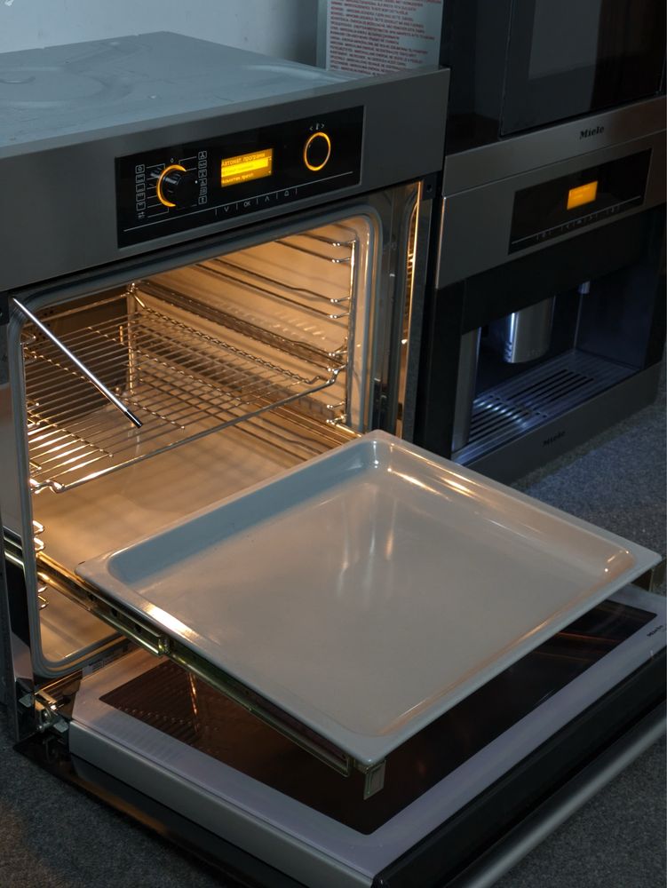 ТОВОВИЙ Комплект: Духовка Miele H 5461 + Кавомашина + Мікрохвильовка