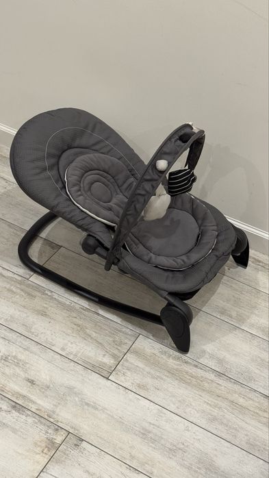 Шезлонг дитячий, крісло качалка Chicco