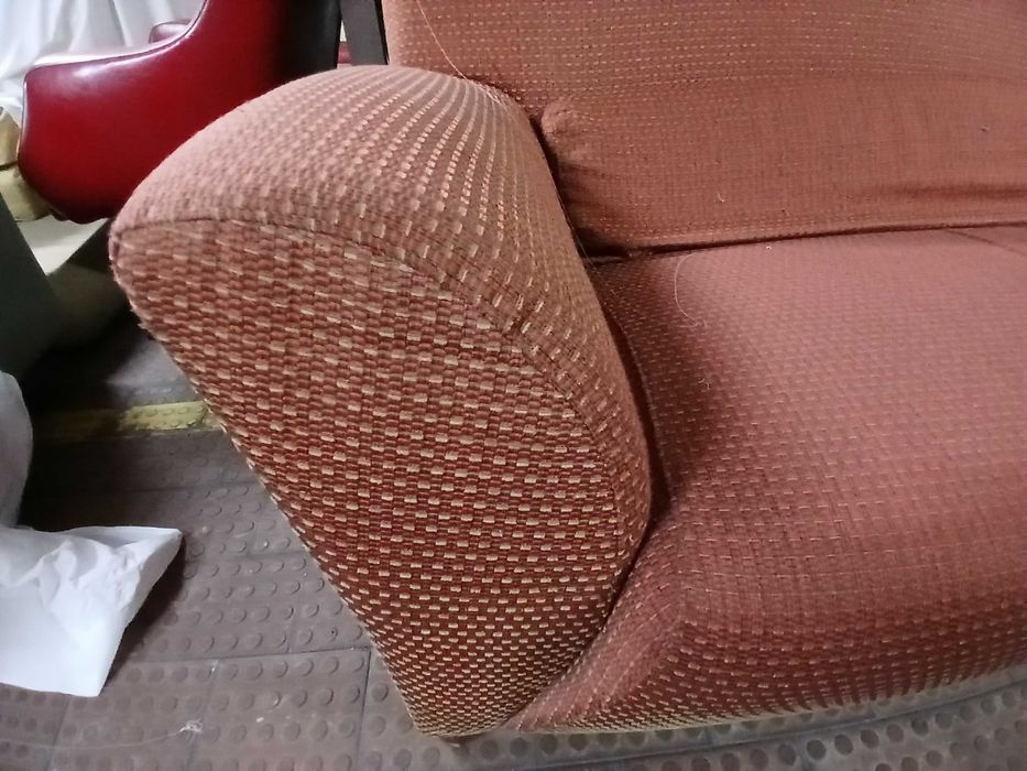 Dois Sofás - Sofá Cama + Sofá