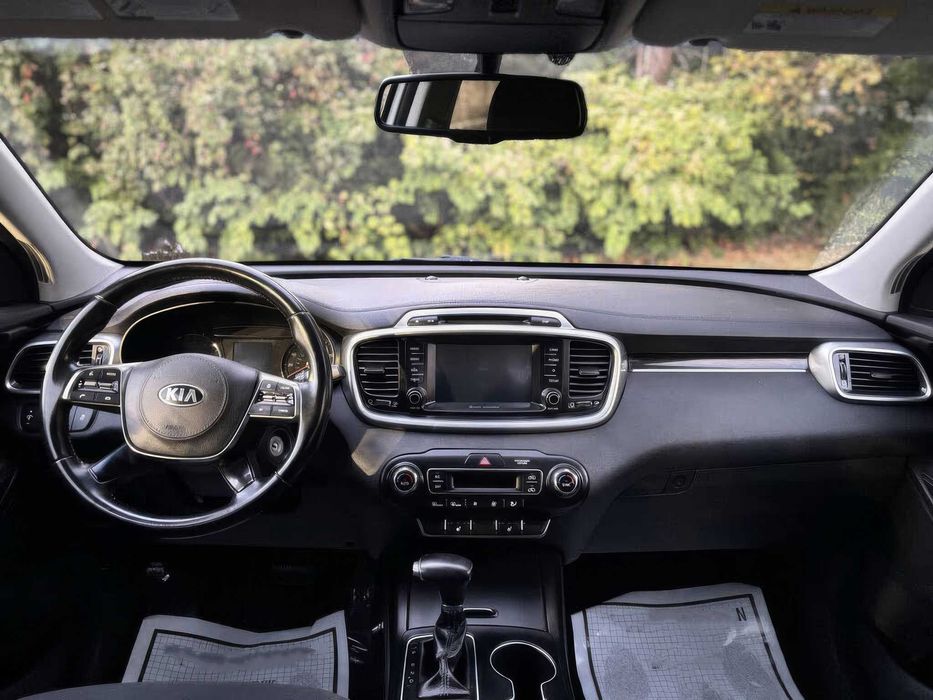 Kia Sorento LX      2019