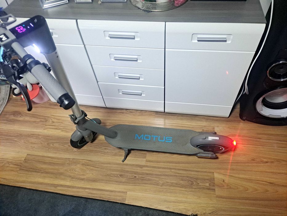 Hulajnoga Motus 10 stan bardzo dobry