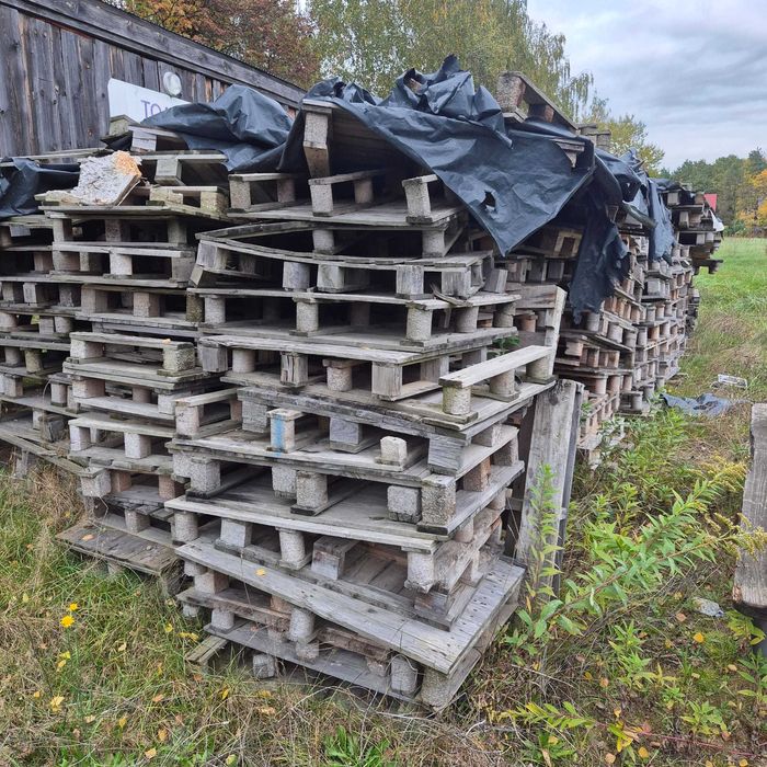 Palety drewniane. Drewno opałowe