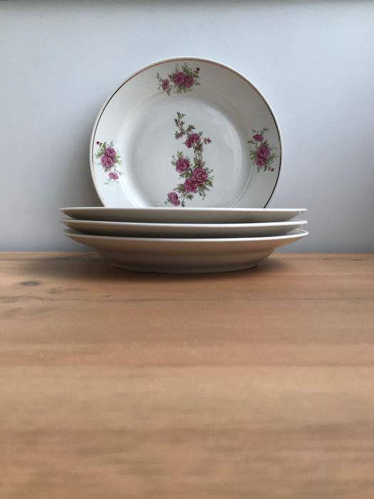 тарелка мелкая большая закусочная столовая фарфор ВФЗ винтаж СССР