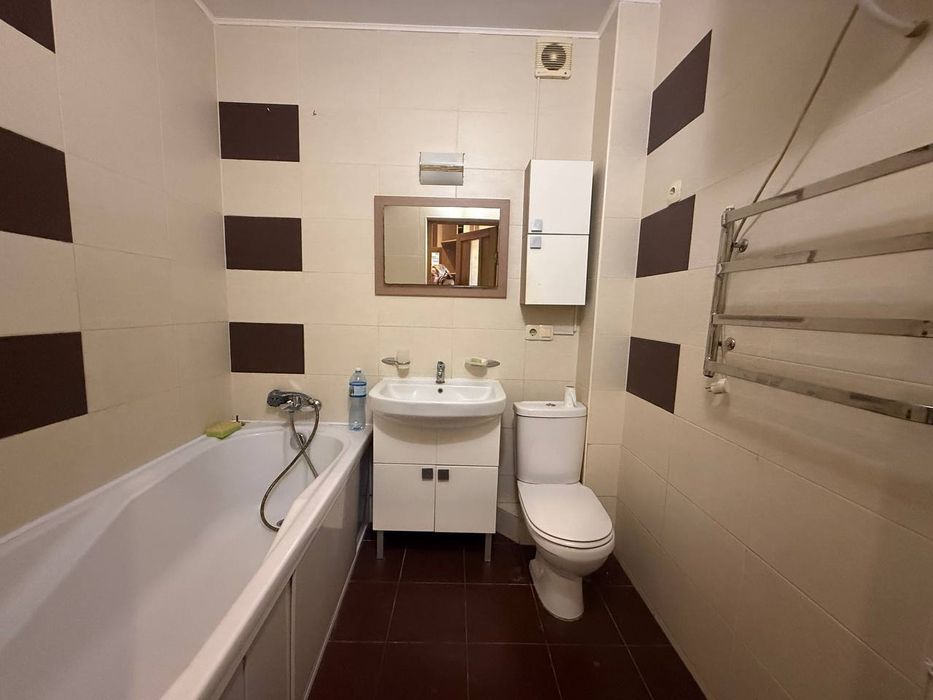 1но комнатная квартира 47 кв метров Вузовский. Кирпичный дом