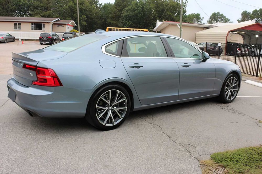 Volvo S90      2018