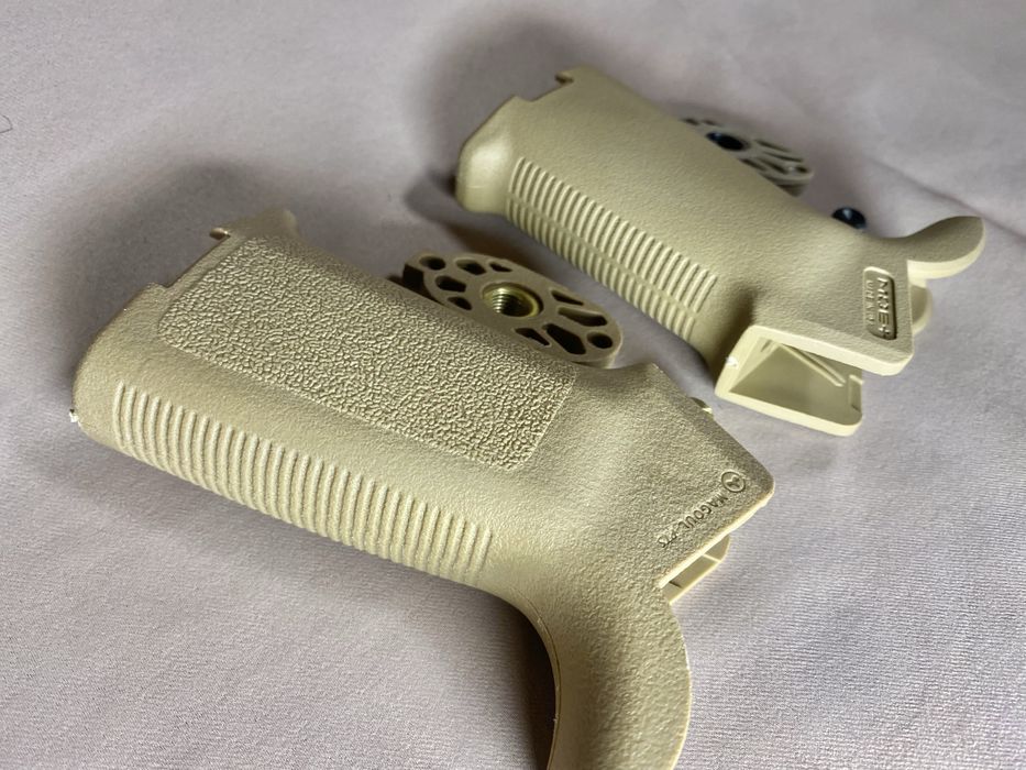 Тактичні рукоятки трьох варіацій