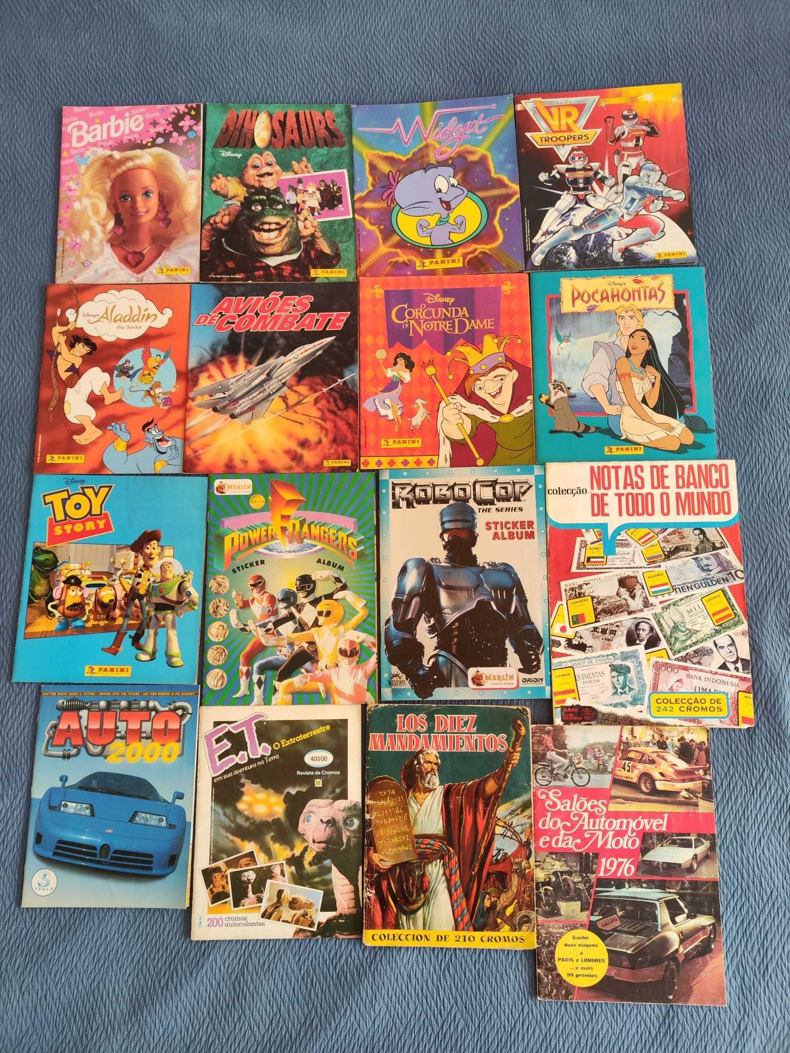Conjunto de 15 cadernetas de cromos do século XX