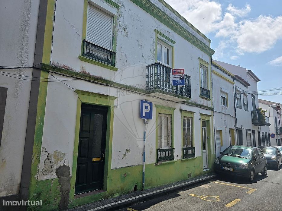 Moradia T5 para venda