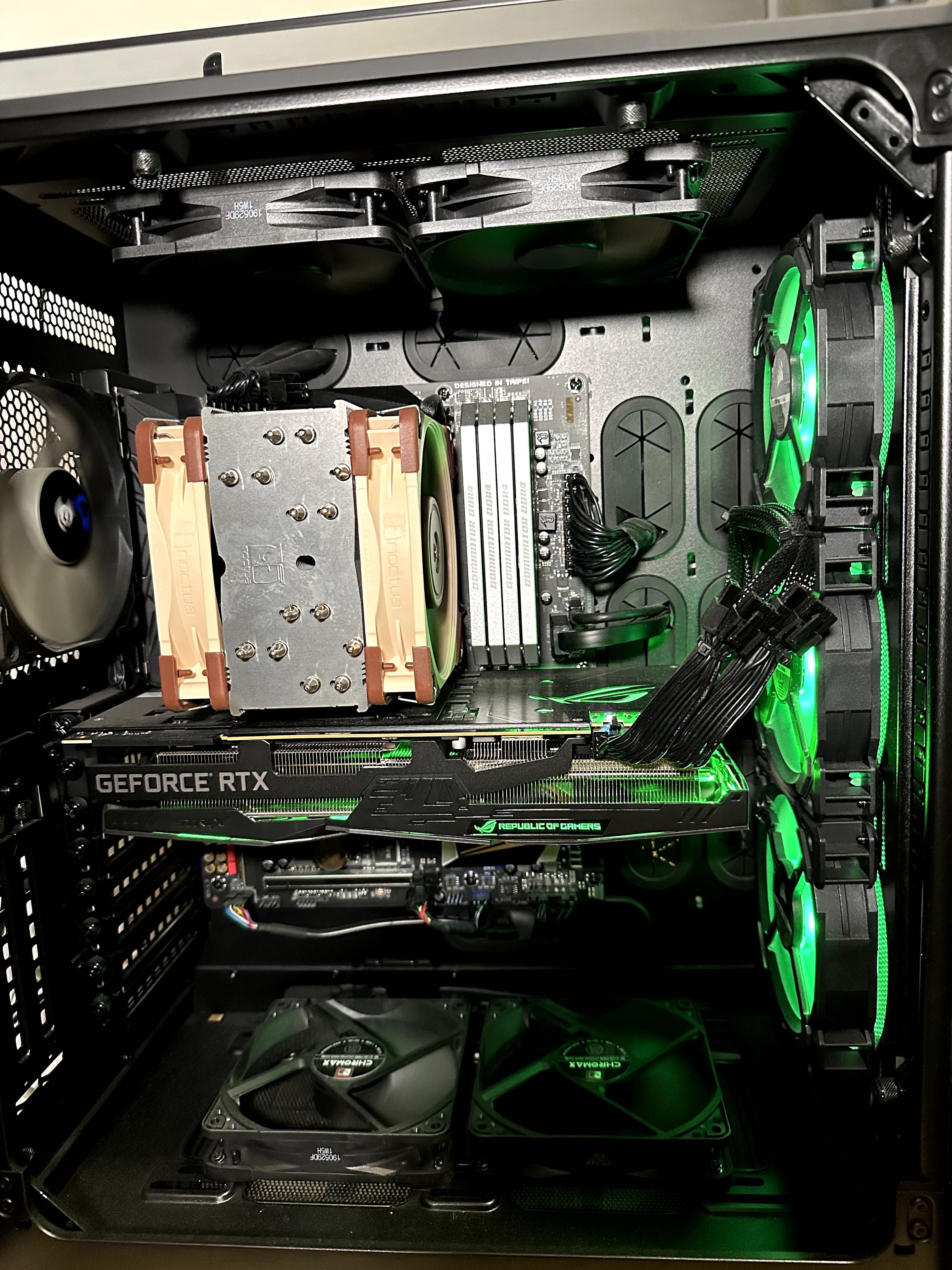 Komputer i9-9900k, RTX 2080 TI. RAM DDR4 64 Gb