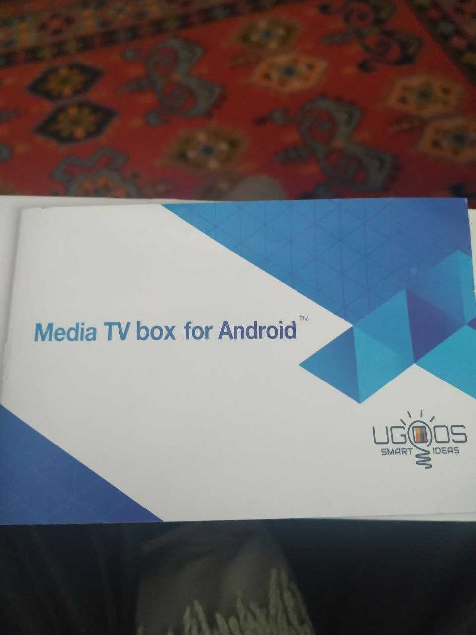 Смарт приставка  SMART TV BOX UGOS