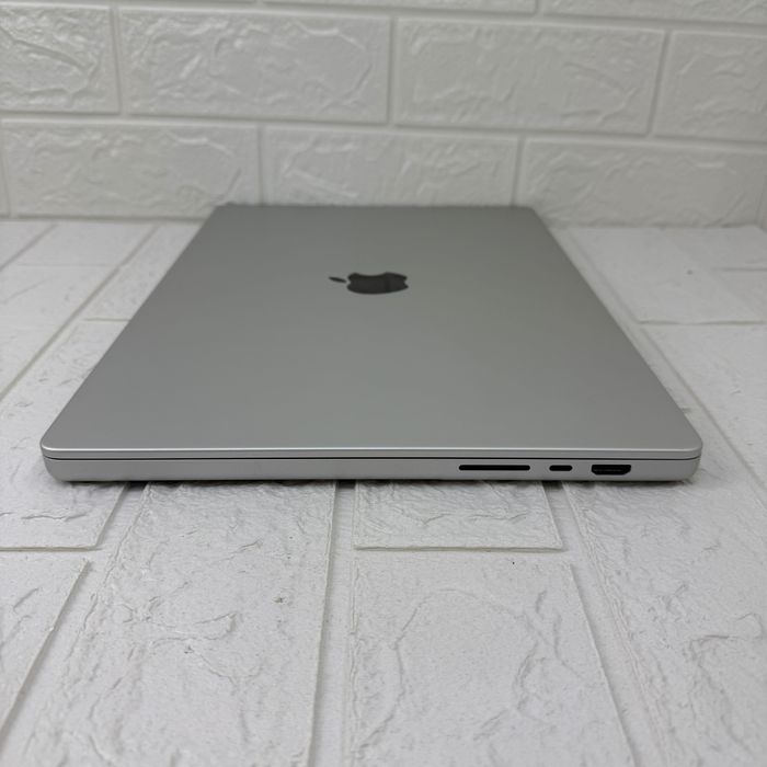 №2667	MK1E3	MacBook Pro 16 	Silver	M1 pro	16/512