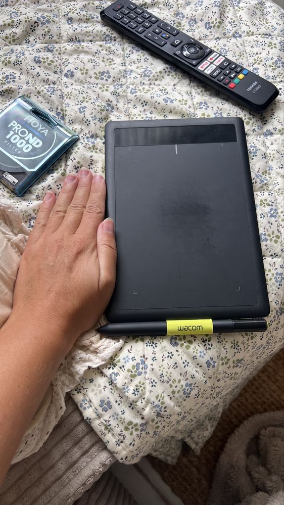 Tablet graficzny czarno zielony z rysikiem długopisem Wacom