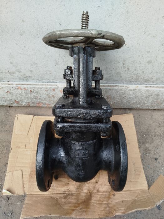 Засувка чавунна,часів союзу,нова