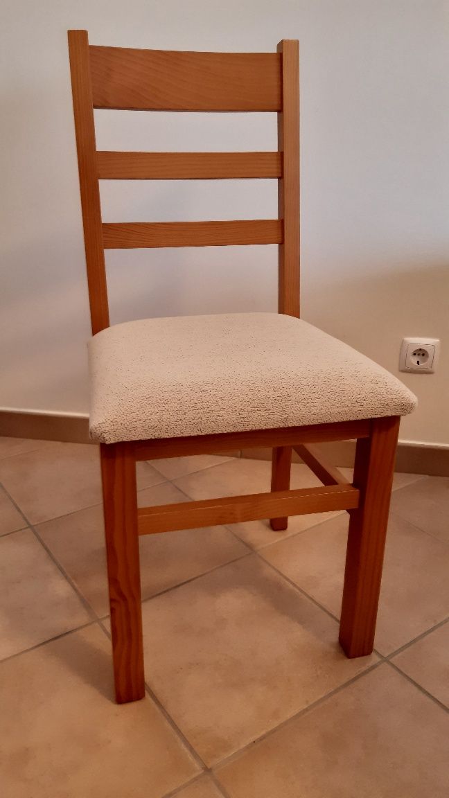 Mesa de Jantar extensível e 6 cadeiras
