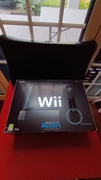 Nintendo Wii + Jogo wii fit plus e balança