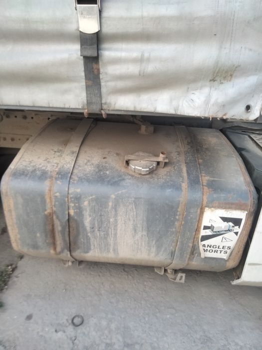Продам свой тягач Renault Magnum 2003 с полуприцепом штора kogel