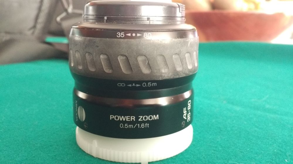 Objetiva Minolta AF Power Zoom 35-80mm
