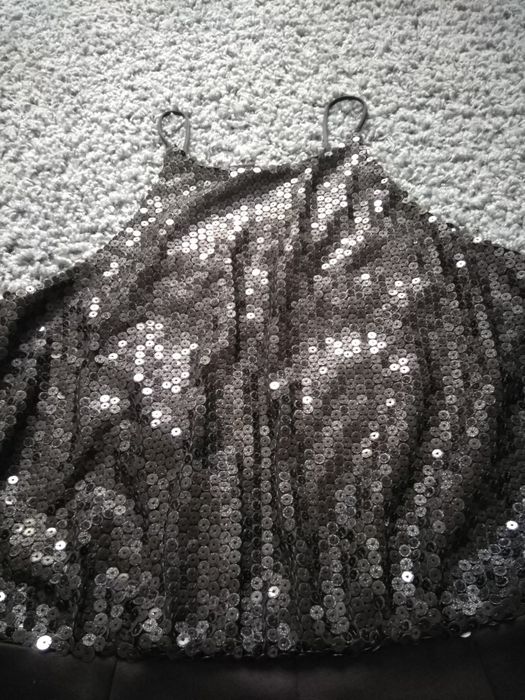 Фирменный праздничный ромпер , платье