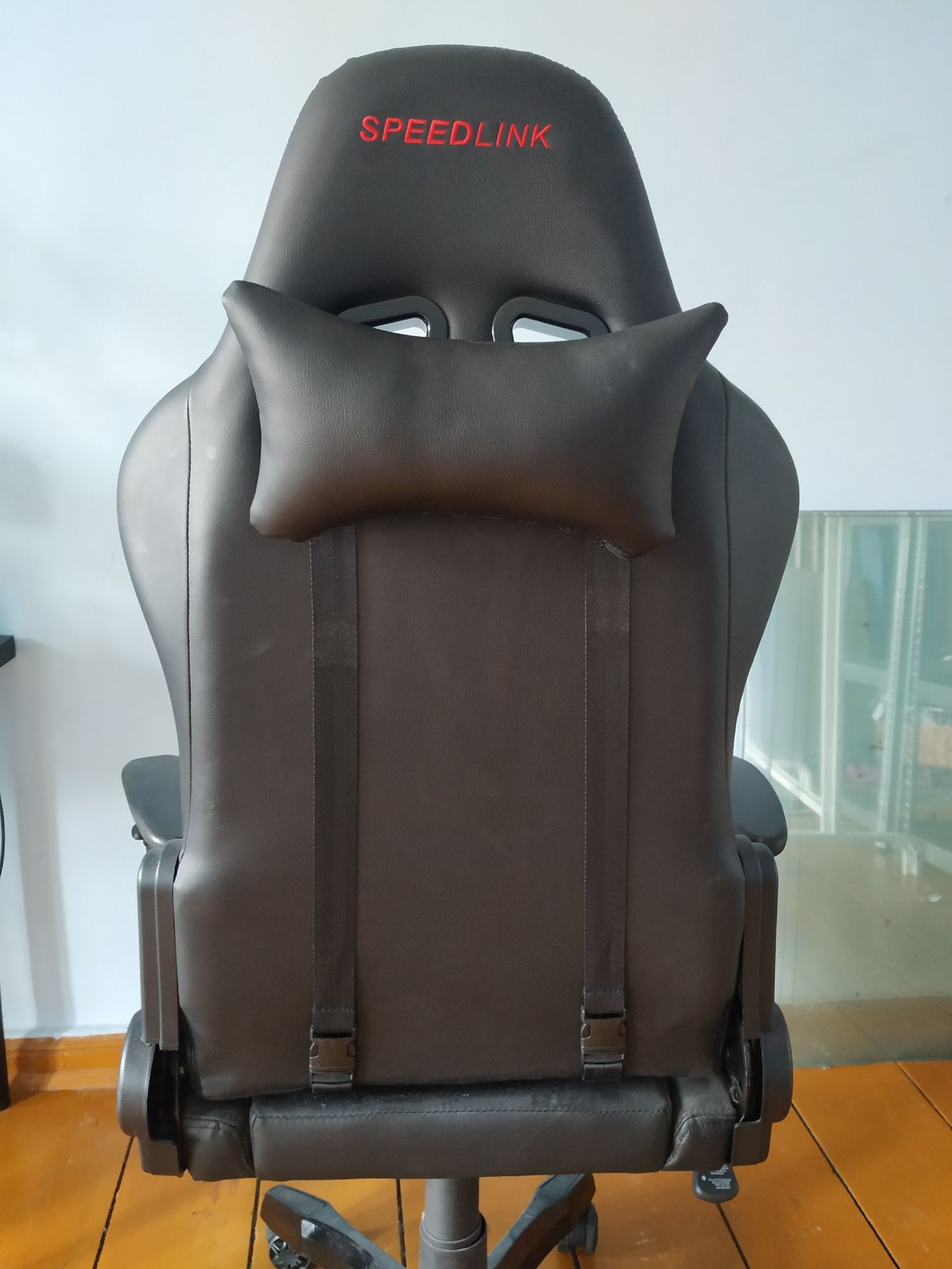 Fotel obrotowy Speedlink gaming chair na kółkach