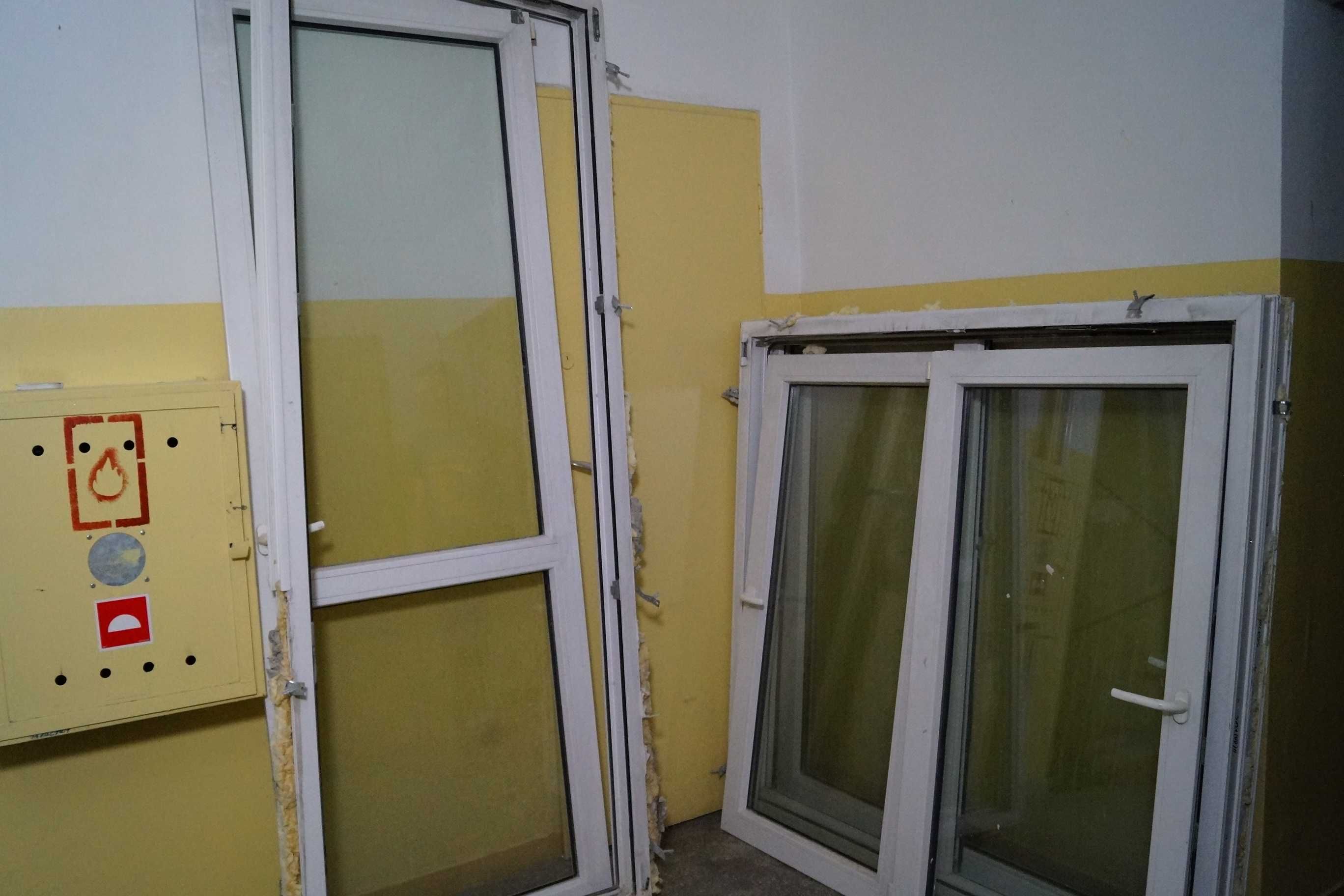 Okno plastikowe PCV, białe (w tym: balkonowe), w b.dobrym stanie
