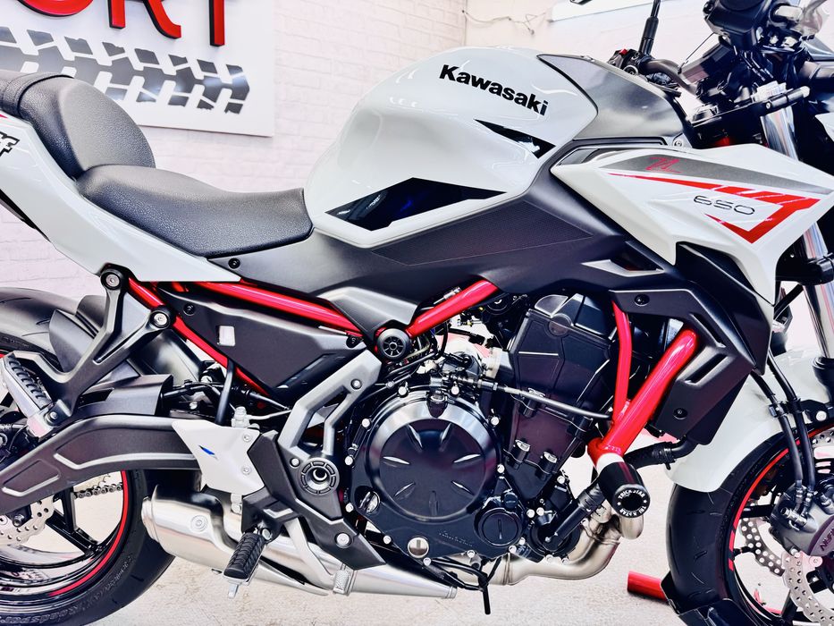 Мотоцикл Kawasaki Z650 2022 рік в оригіналі з Японії