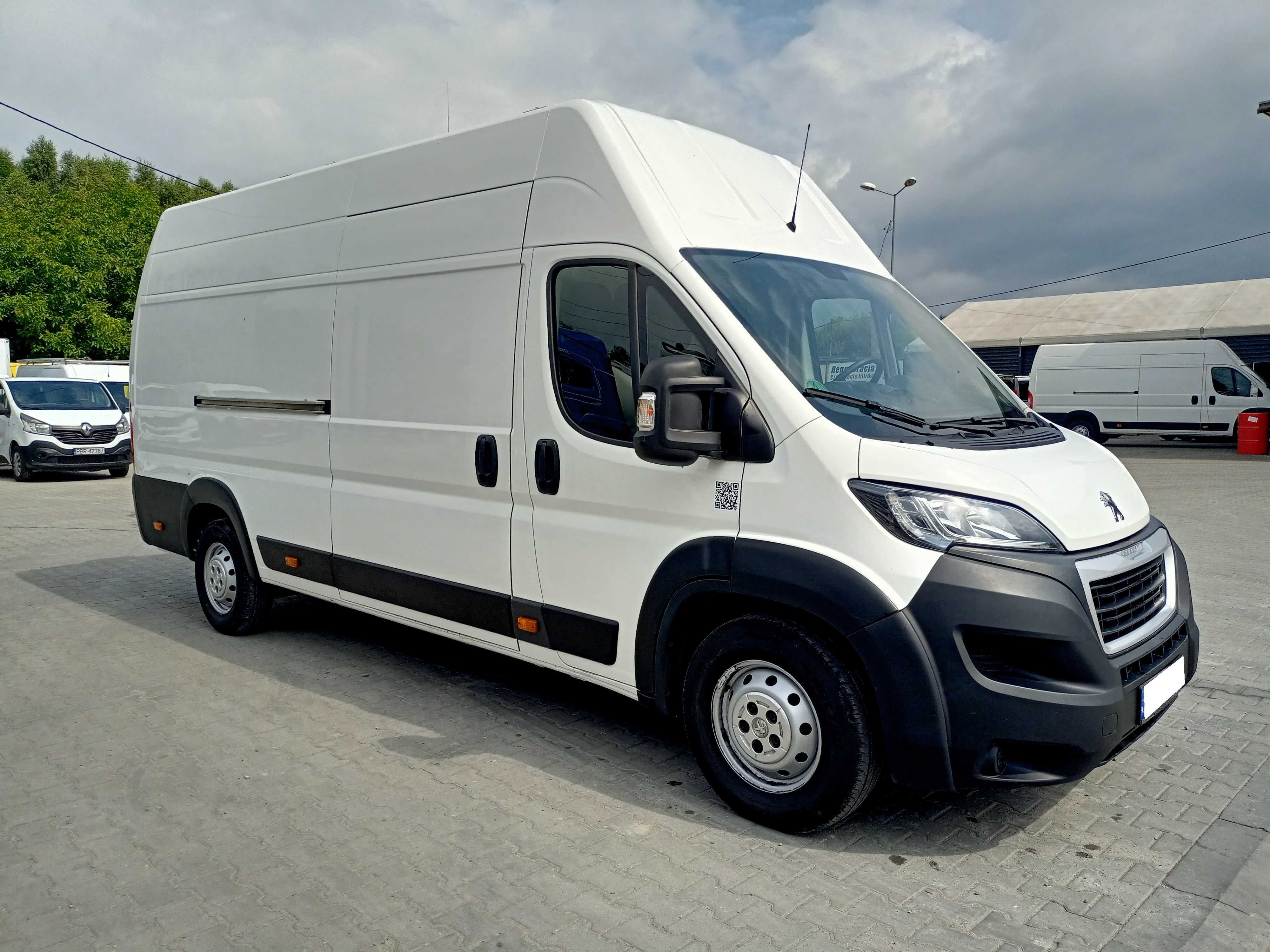 Wynajem busa Peugeot Boxer/2020R./L4H3/140KM/