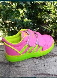 Яскраві LED-кросовки ТМ "Clibee" для дівчинки 23р(14,5см)