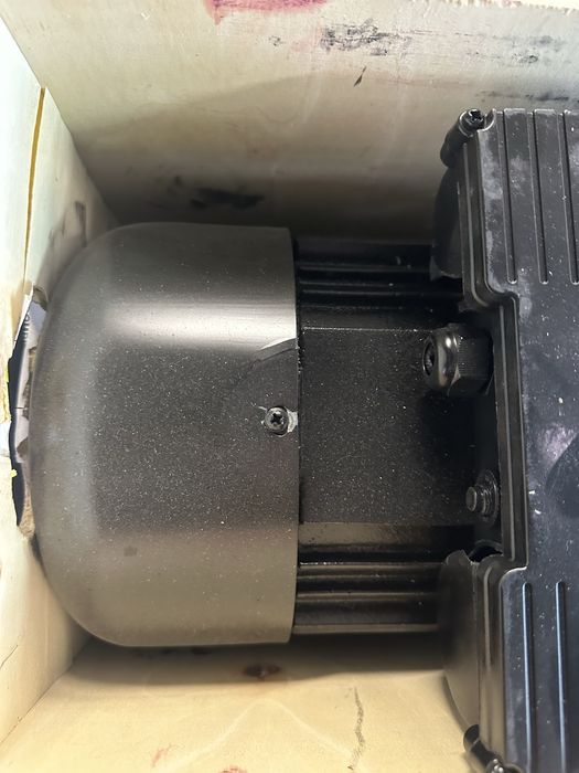 Silnik do kompresora 100, 150i 200l — 230V
