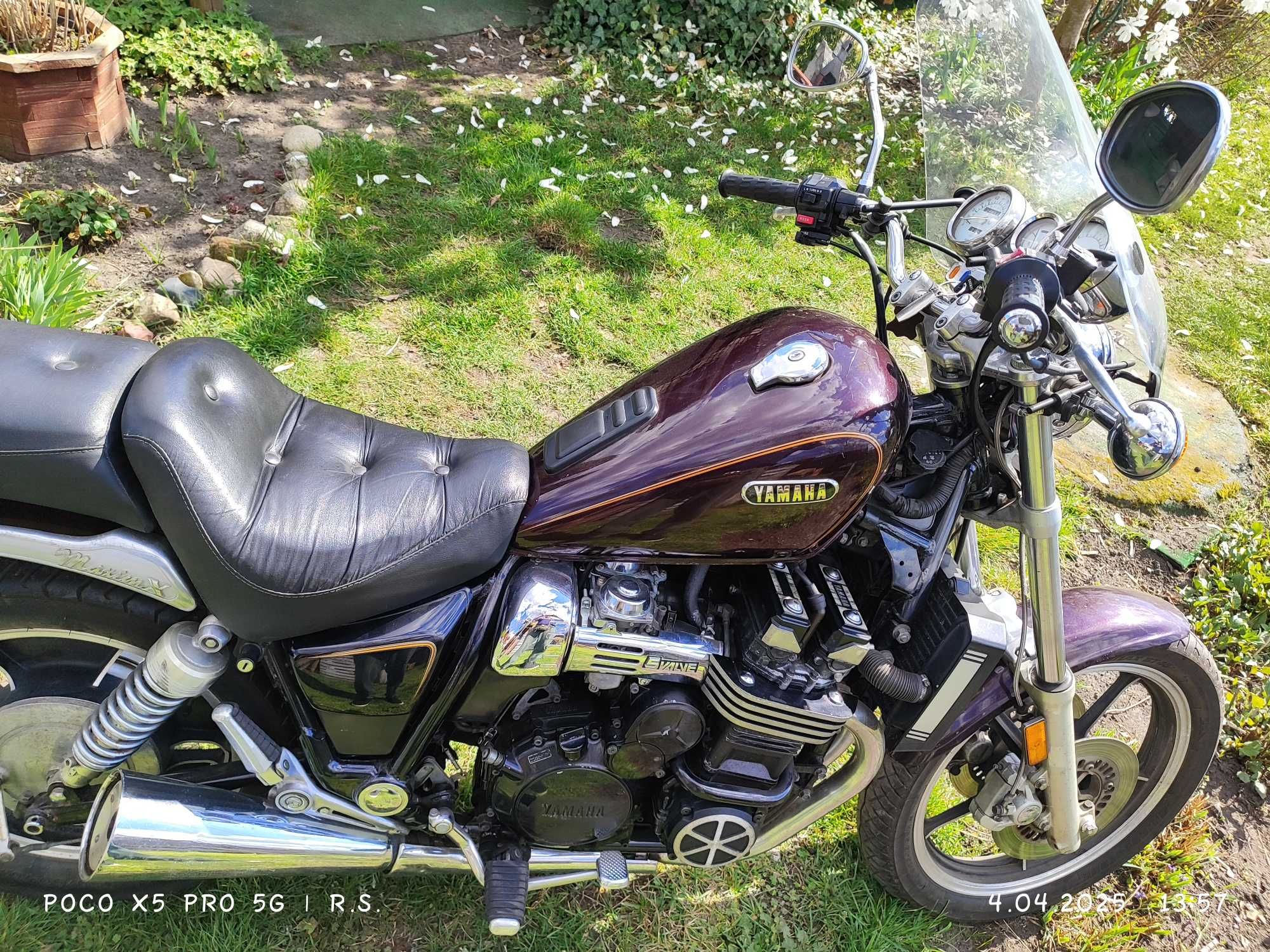 Motocykl Yamaha Maxim