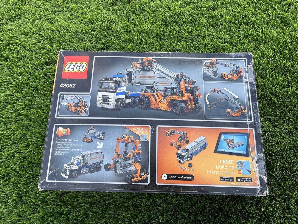 LEGO Technic 42062 Depósito de Contentores - a estrear