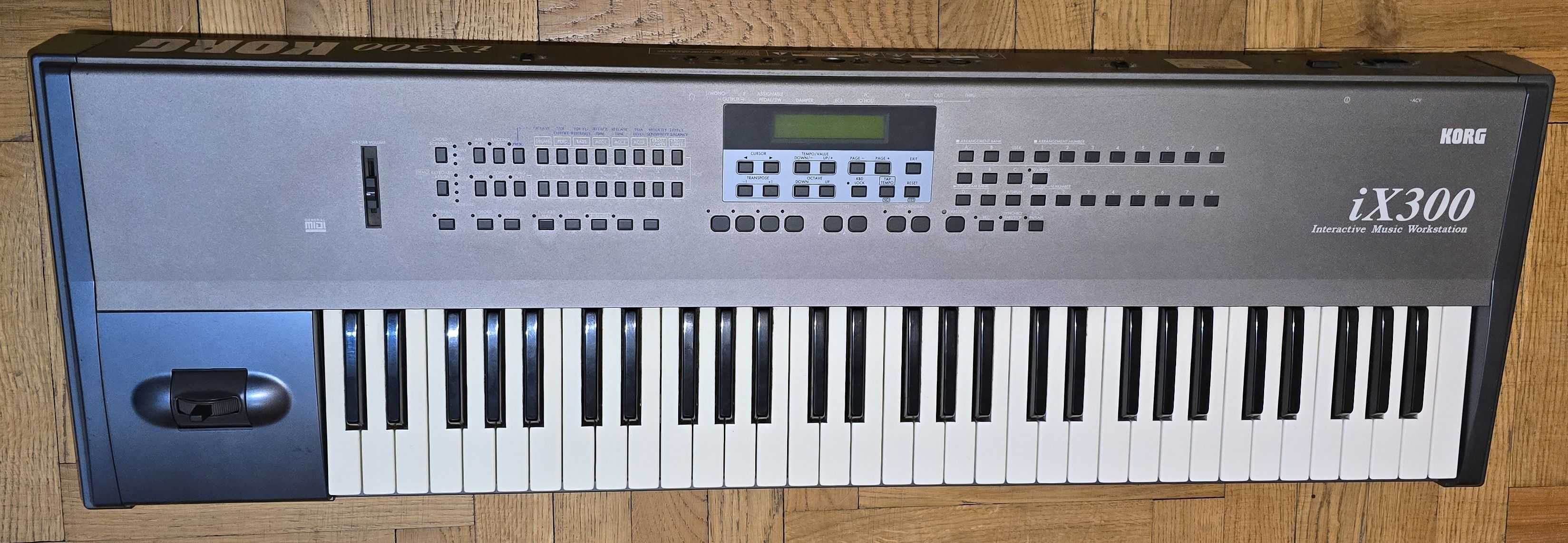 Workstation Korg ix300