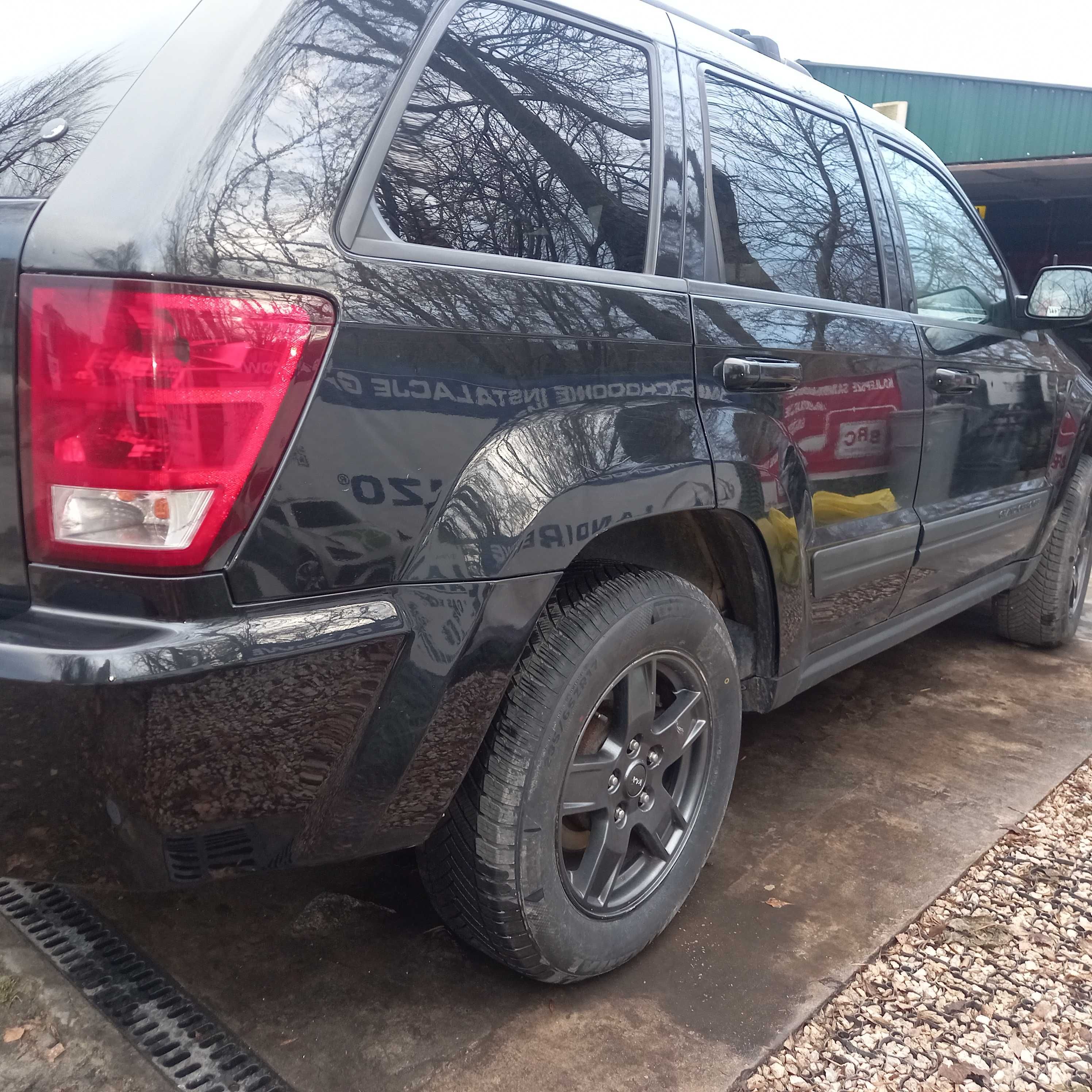 Jeep Grand Cherokee WK  .